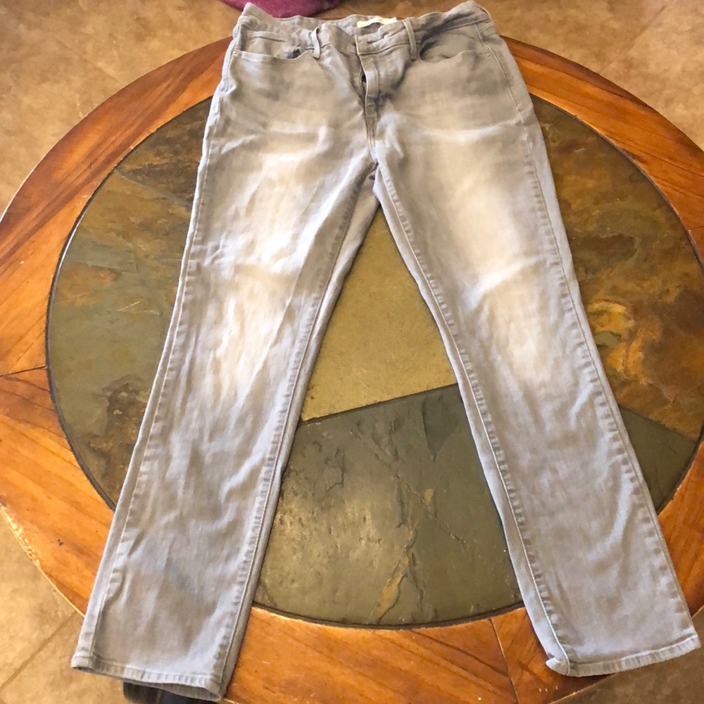 Levi’s - Picture 2 of 3